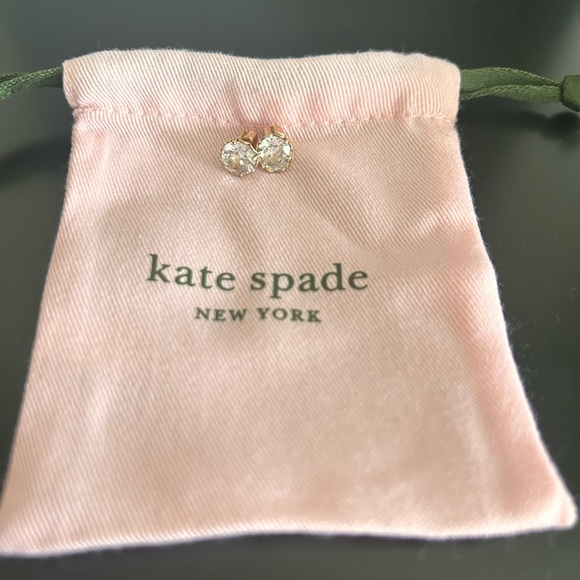 Kate Spade round studs - Picture 2 of 3